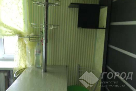 Сдам гостинку, Новые дома, Коммунальный рынок, Код: 808441/1