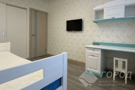 Продам 3-х кімнатну квартиру, Алексеевка, Код: 808461/1