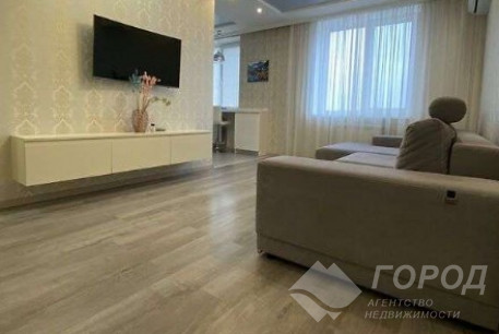 Продам 3-х кімнатну квартиру, Алексеевка, Код: 808461/1