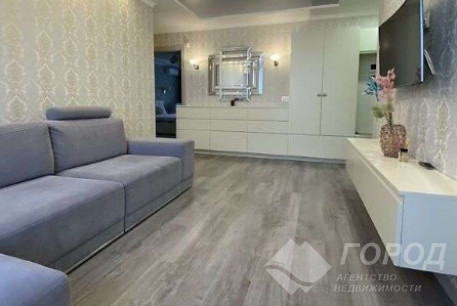 Продам 3-х кімнатну квартиру, Алексеевка, Код: 808461/1