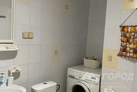 Продам 2-х кімнатну квартиру, Новые дома, Коммунальный рынок, Код: 808495/1