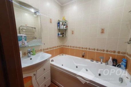 Продам 2-х кімнатну квартиру, Рогань, Роганский ж/м, Код: 808523/1