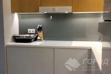 Продам 2-х кімнатну квартиру, Центр, Код: 808589/1