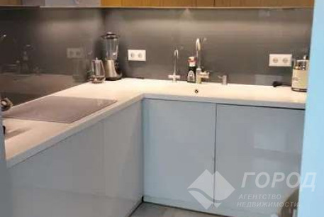 Продам 2-х кімнатну квартиру, Центр, Код: 808589/1