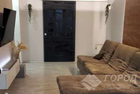 Продам 2-х кімнатну квартиру, Центр, Код: 808589/1