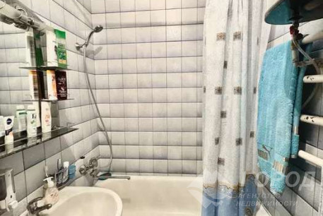 Продам 3-х кімнатну квартиру, ХТЗ, Пролетарская метро (Индустриальная), Код: 808601/1