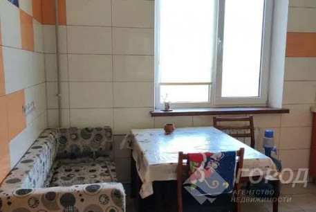 Сдам 3-х кімнатну квартиру, Центр, Код: 808652/1