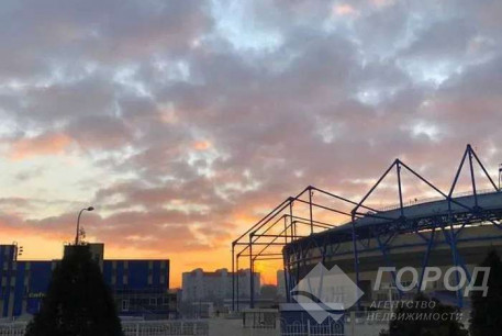 Продам 3-х кімнатну квартиру, Гагарина проспект, Метростроителей метро, Код: 808766/1