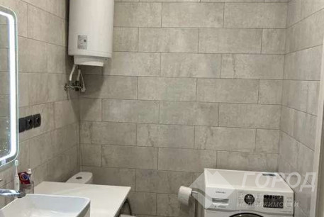 Продам 2-х кімнатну квартиру, ХТЗ, ХТЗ метро, Код: 808797/1