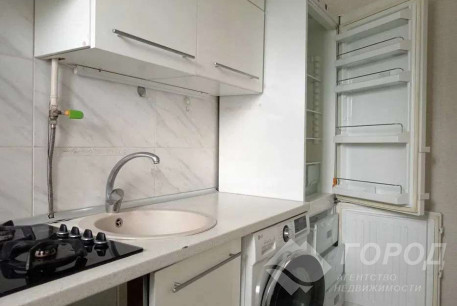 Сдам гостинку, Гагарина проспект, Защитников Украины метро (Площадь Восстания), Код: 808839/2