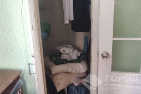 Продам 2-х кімнатну квартиру, Центр, Код: 808904/1