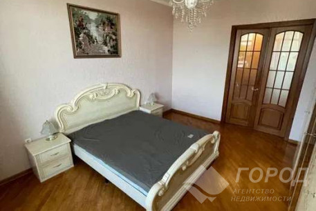 Сдам 3-х кімнатну квартиру, Центр, Код: 808960/1