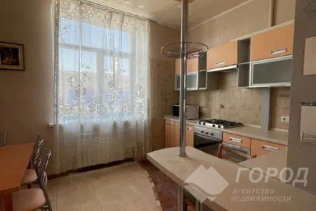 Сдам 3-х кімнатну квартиру, Центр, Код: 808960/1