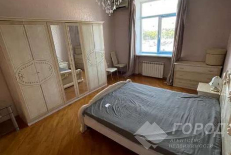 Сдам 3-х кімнатну квартиру, Центр, Код: 808960/1