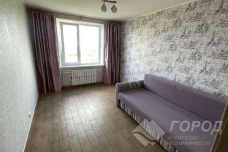 Продам 3-х кімнатну квартиру, Салтовка, 607 м/р, Код: 809055/1