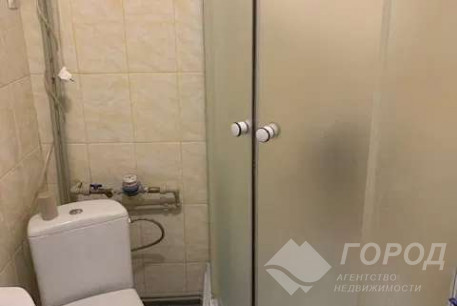 Сдам гостинку, Центральный рынок, Локомотив, Код: 809064/1