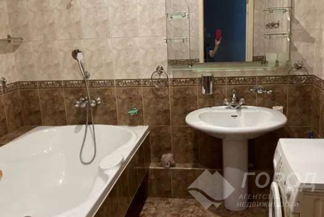 Продам 3-х кімнатну квартиру, Новые дома, Маршала Жукова метро (Дворец спорта), Код: 809168/1