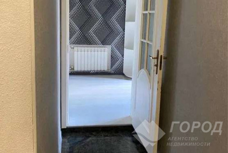 Продам 3-х кімнатну квартиру, Новые дома, Маршала Жукова метро (Дворец спорта), Код: 809168/1