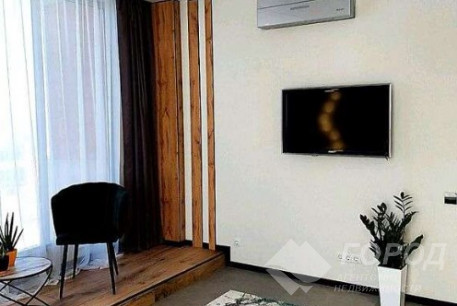 Продам 3-х кімнатну квартиру в новобудові, Центр, Код: 809306/1