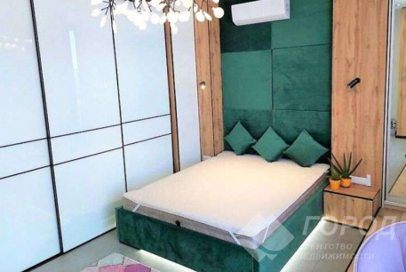 Продам 3-х кімнатну квартиру в новобудові, Центр, Код: 809306/1