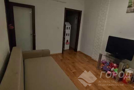 Продам 2-х кімнатну квартиру, Сосновая Горка, Код: 809320/1