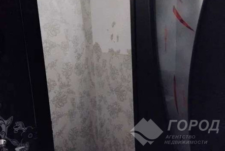 Продам гостинку, Новые дома, Коммунальный рынок, Код: 809409/1