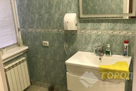 Сдам 5-и кімнатну квартиру, Центр, Исторический Музей метро, Код: 809415/1