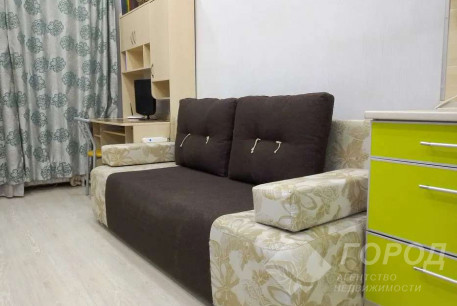 Продам гостинку, Центр, Ярослава Мудрого пл., Код: 809460/2