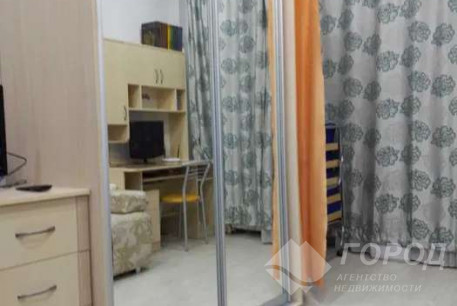 Продам гостинку, Центр, Ярослава Мудрого пл., Код: 809460/2