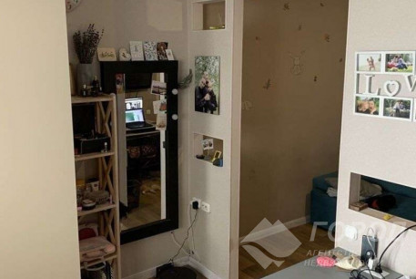 Продам 2-х кімнатну квартиру, Рогань, Код: 809482/1