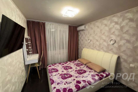 Продам 2-х кімнатну квартиру, Гагарина проспект, Код: 809504/4