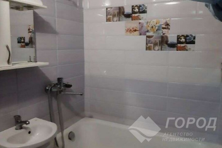 Продам 3-х кімнатну квартиру, ХТЗ, ХТЗ метро, Код: 809590/1