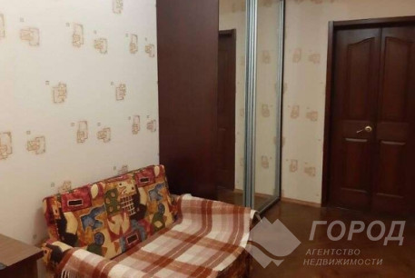 Продам 3-х кімнатну квартиру, ХТЗ, ХТЗ метро, Код: 809590/1