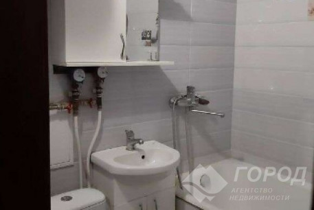 Продам 3-х кімнатну квартиру, ХТЗ, ХТЗ метро, Код: 809590/1