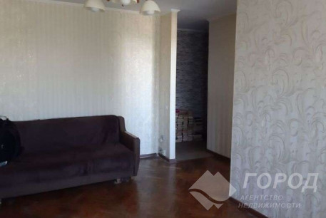 Продам 3-х кімнатну квартиру, ХТЗ, ХТЗ метро, Код: 809590/1