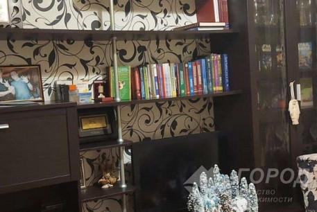 Продам 2-х кімнатну квартиру, Центральный рынок, Код: 809601/1