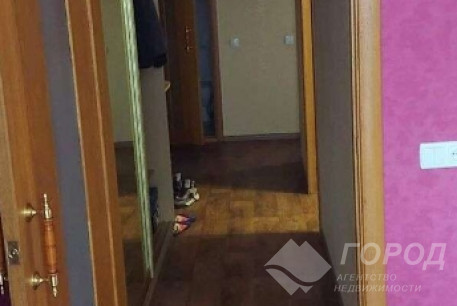 Продам 2-х кімнатну квартиру, Центральный рынок, Код: 809601/1