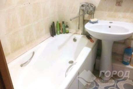 Продам 3-х кімнатну квартиру, Алексеевка, Код: 809612/1