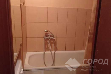 Сдам гостинку, ХТЗ, ХТЗ метро, Код: 809723/1