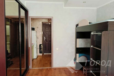 Сдам гостинку, Одесская, Кинотеатр "Салют", Код: 809775/1