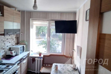 Продам 2-х кімнатну квартиру, Дергачевский р-н, Солоницевка пгт., Код: 809784/1