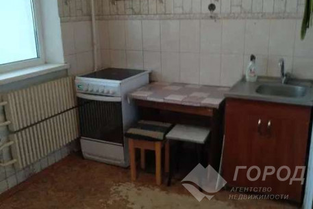 Продам 4-х кімнатну квартиру, Рогань, Роганский ж/м, Код: 809797/1