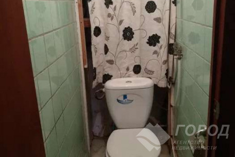 Продам 4-х кімнатну квартиру, Рогань, Роганский ж/м, Код: 809797/1