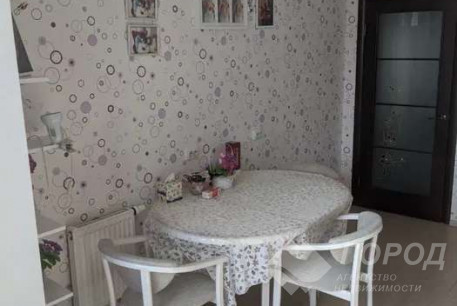 Продам 2-х кімнатну квартиру, Рогань, Код: 809835/1