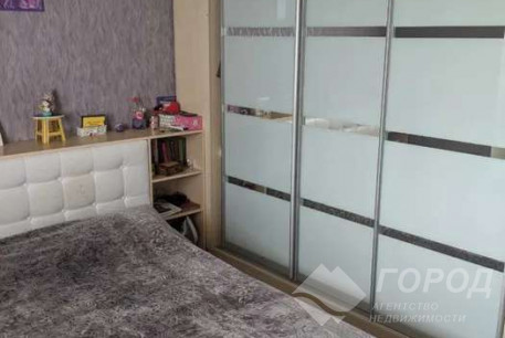 Продам 2-х кімнатну квартиру, Рогань, Код: 809835/1