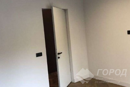 Продам 4-х кімнатну квартиру, Журавлевка, Код: 809850/1