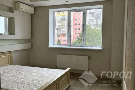 Продам 2-х кімнатну квартиру, Северная Салтовка, МЖК, Код: 809914/1