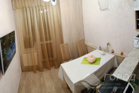 Продам 2-х кімнатну квартиру в новобудові, Новые дома, Маршала Жукова метро (Дворец спорта), Код: 809935/1