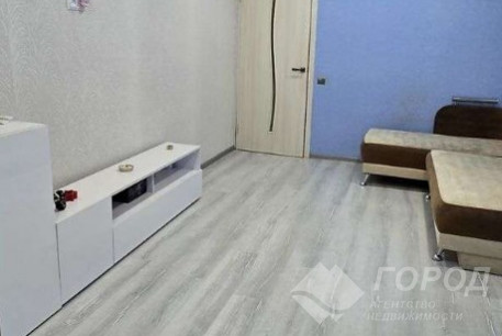Продам 3-х кімнатну квартиру, Рогань, Код: 809999/1