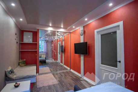 Сдам 3-х кімнатну квартиру, Рогань, Код: 810038/1